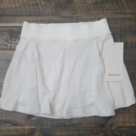 LULULEMON Swiftly Tech HR Tennis Skirt | 4 - Picture 1 of 4